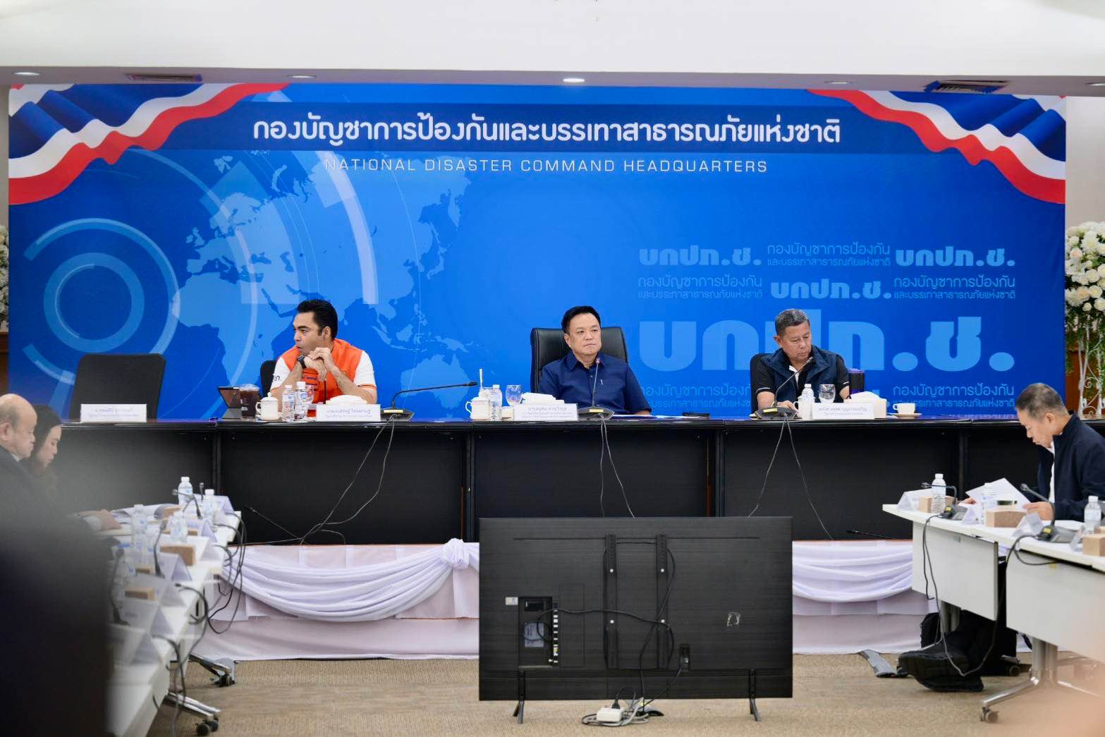 นายกฯ สั่งเร่งฟื้นฟูพื้นที่น้ำท่วม โอนเงินเยียวยาแล้วกว่า 48,600 ครัวเรือน กำชับ 14 จังหวัดภาคใต้เฝ้าระวังใกล้ชิด 3