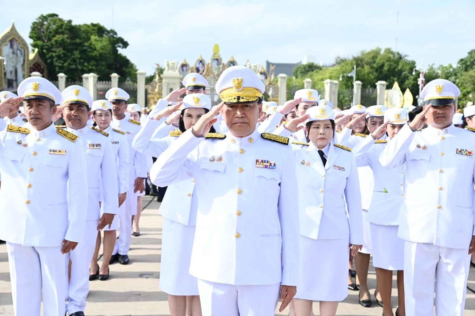 สภาผู้แทนราษฎร และวุฒิสภา พวงมาลาถวายราชสักการะ เนื่องในวันปิยมหาราช 3