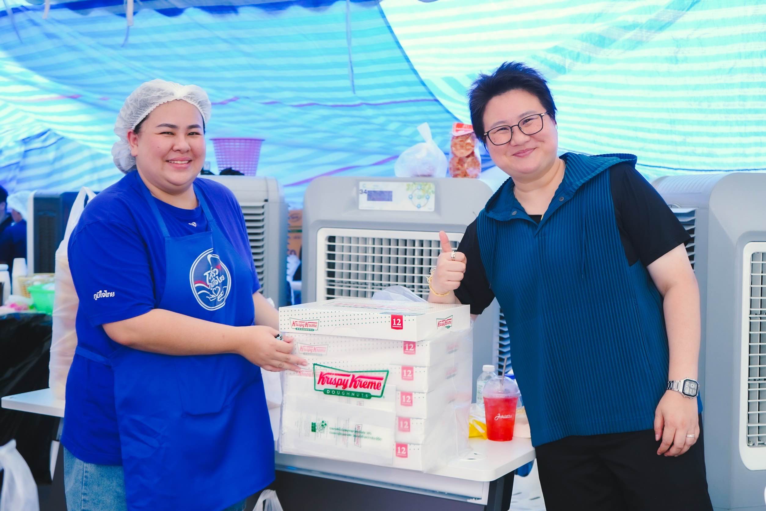 โฆษกภูมิใจไทย เผยโรงครัวส่งข้าวกล่องช่วยผู้ประสบภัยประมาณ 155,000 กล่องใน 16 วัน