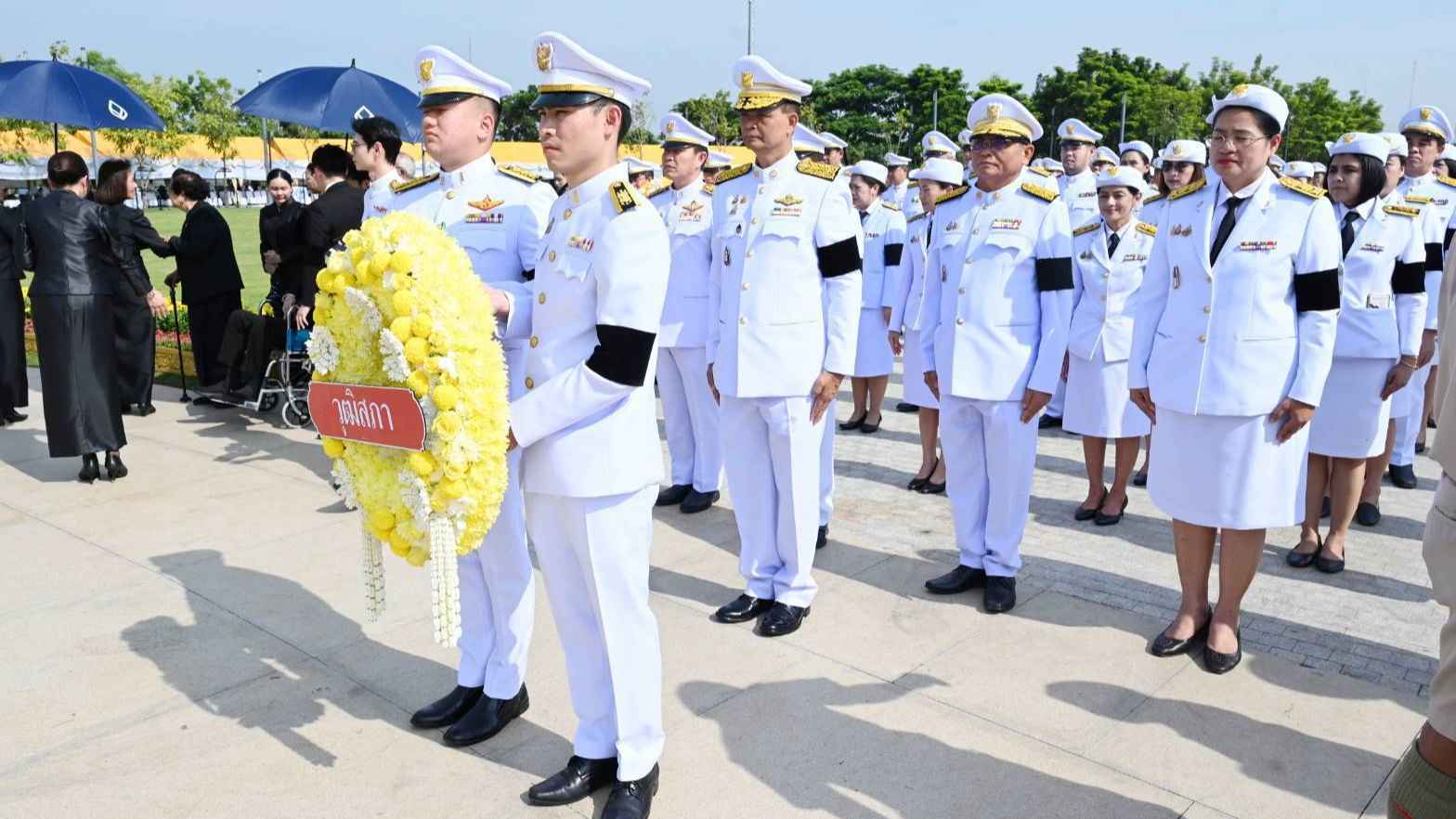วุฒิสภาวางพวงมาลาถวายราชสักการะ เนื่องในวันนวมินทรมหาราช 2