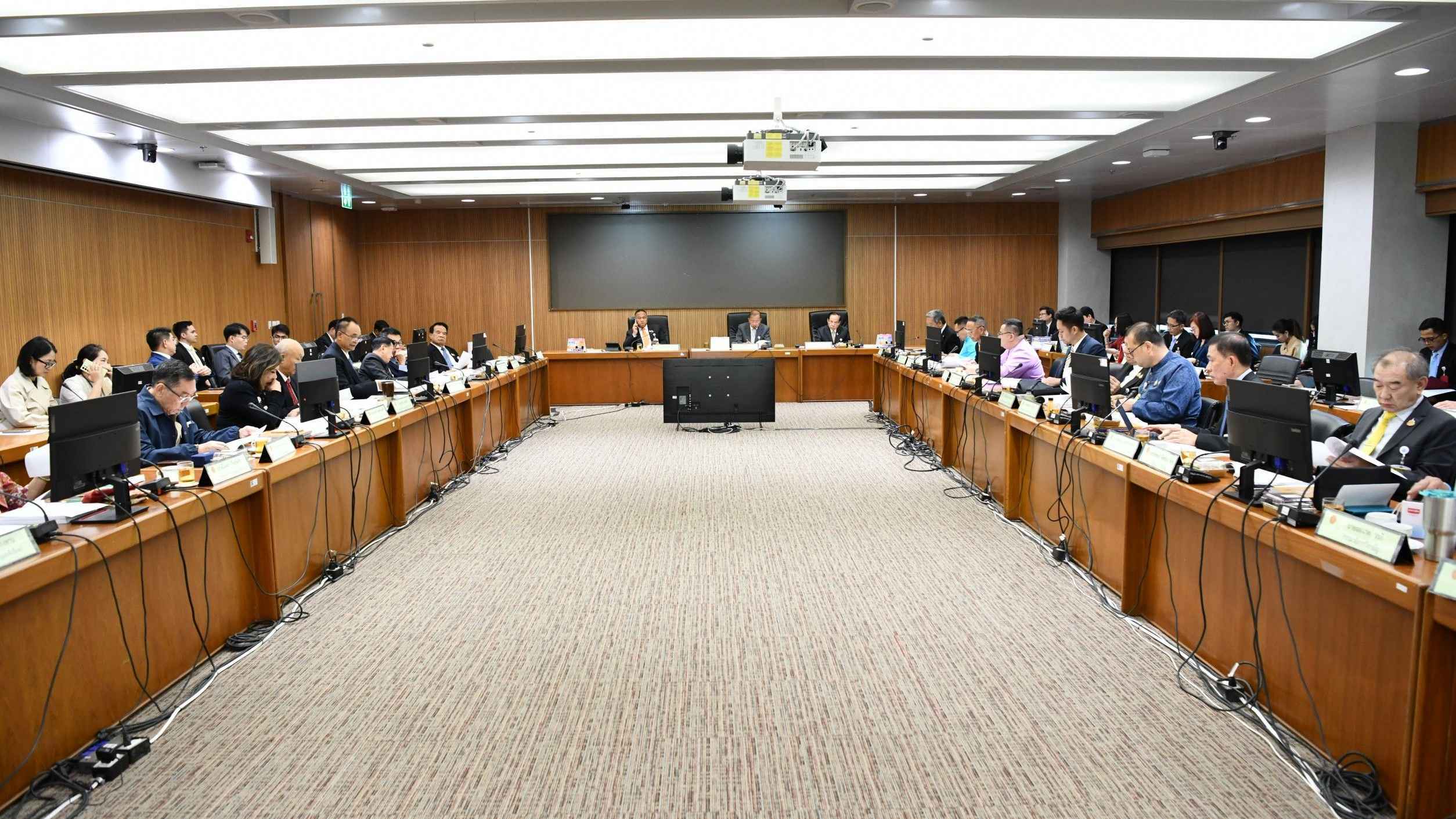 วุฒิสภา นัดถกร่าง พ.ร.บ.แก้ไขเพิ่มเติมพระราชกำหนดการประมง วาระแรก 13 ม.ค. นี้