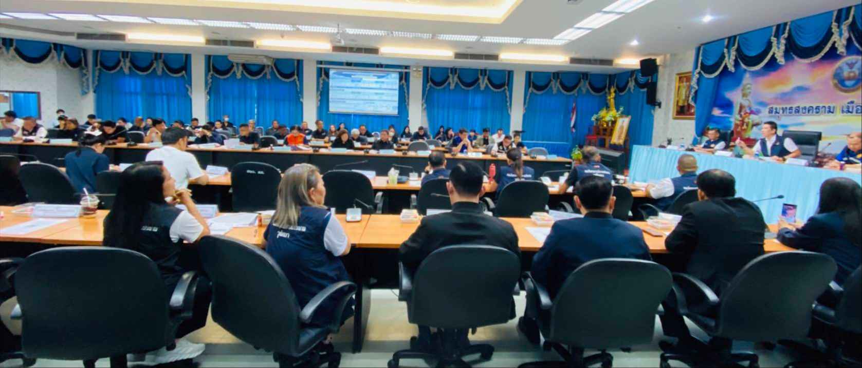 กมธ.ติดตามการบริหารงบประมาณ วุฒิสภา หารือผู้ว่าฯ สมุทรสงคราม ติดตามการใช้จ่ายงบฯ ปี 68-69 และแผนงานปี 2570 4
