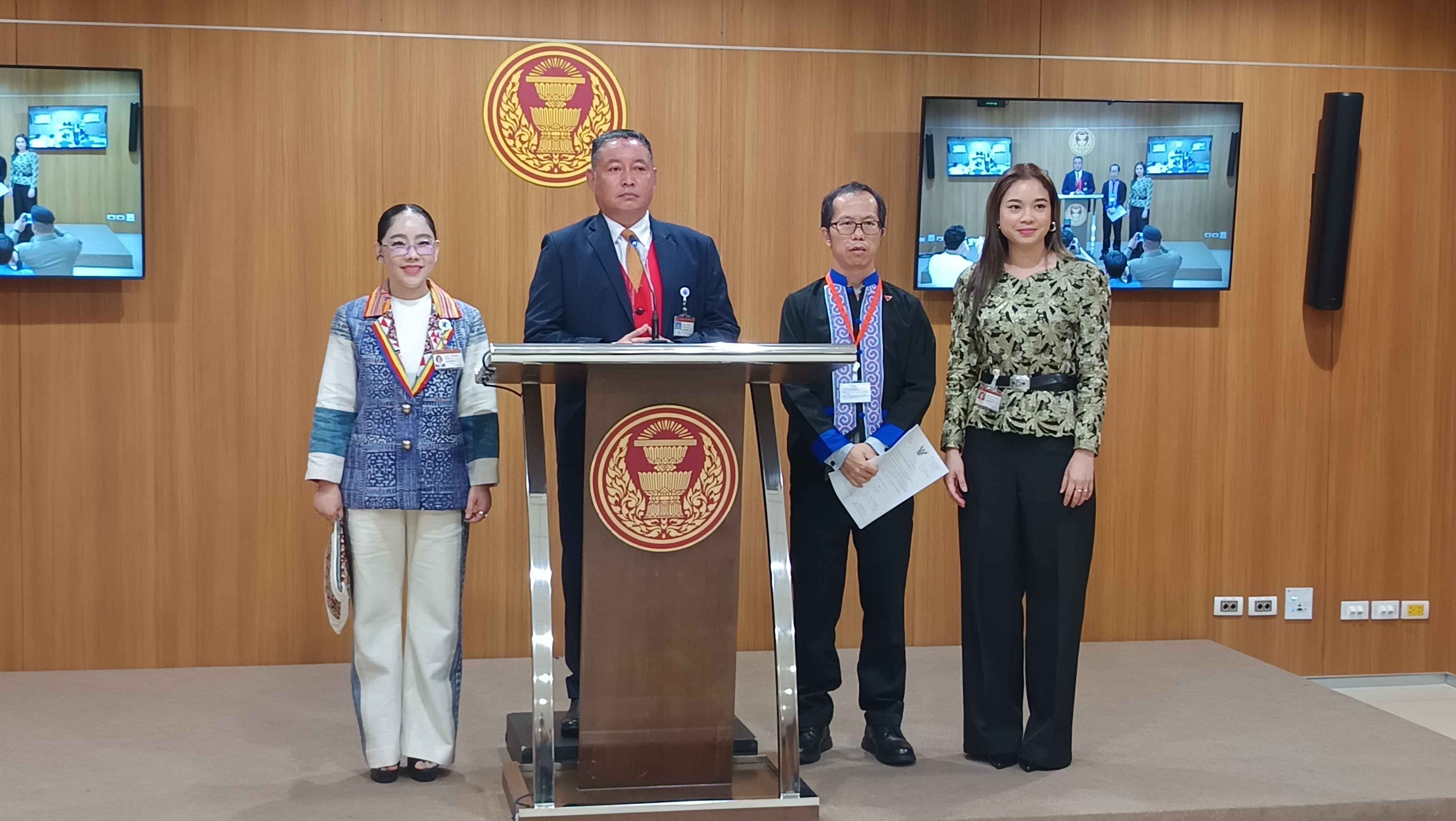 สส.พรรคประชาชน ขอบคุณสภาผู้แทนราษฎรหลังเห็นชอบร่าง พ.ร.บ.กลุ่มชาติพันธุ์ฯ ย้ำเป็นของขวัญให้กับกลุ่มชาติพันธุ์ ในวันชนเผ่าพื้นเมืองสากล 9 ส.ค.นี้ 2