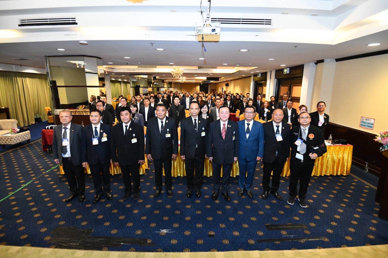 กมธ.กฎหมายฯ วุฒิสภา สรุปผลงาน 2 ปี วางแนวทางแก้ปัญหายาเสพติด-หลอกลวงออนไลน์ 3