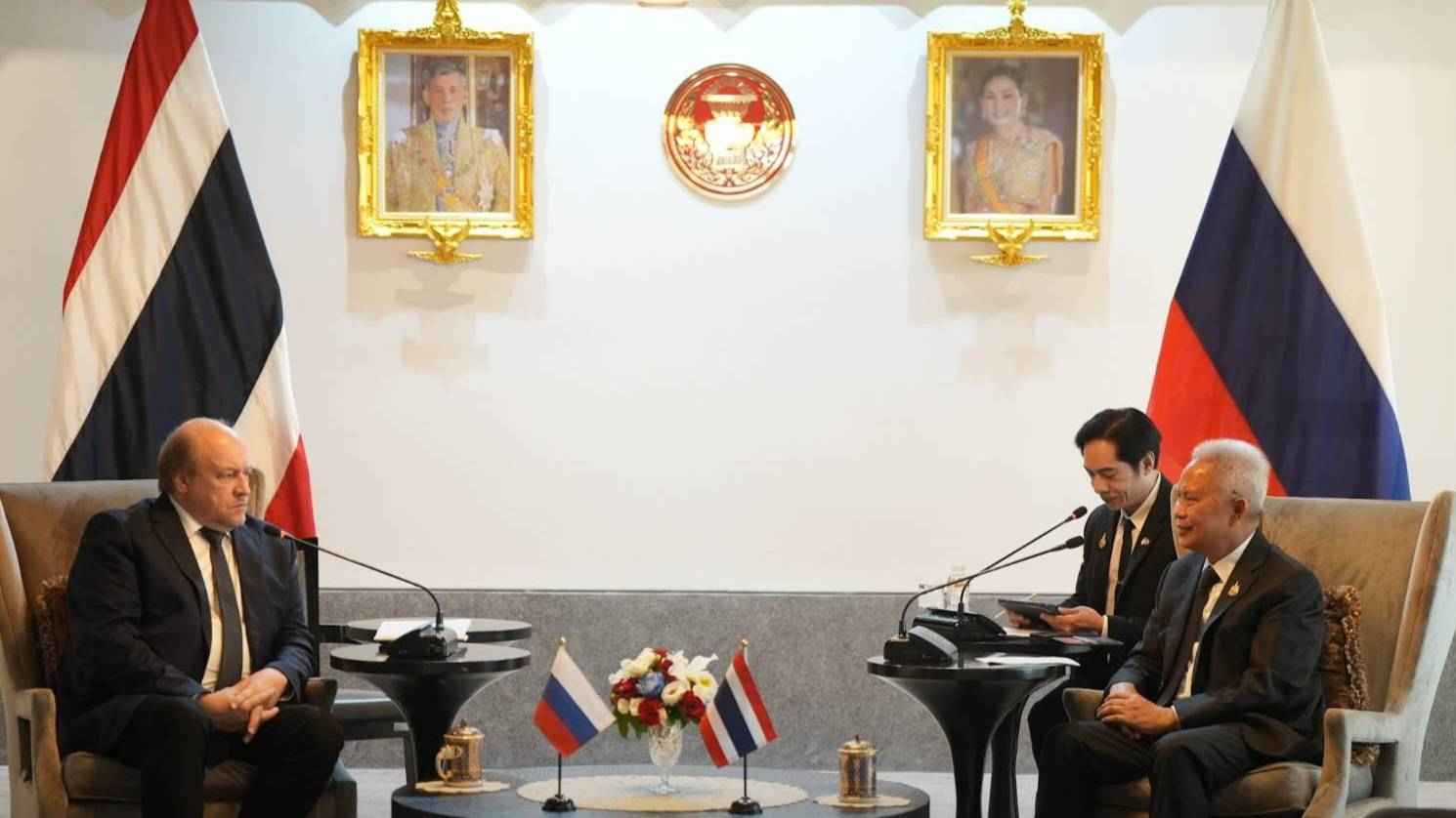 ประธานรัฐสภา ให้การรับรองเอกอัครราชทูตรัสเซีย ย้ำใช้กลไกรัฐสภาสานต่อความสัมพันธ์ไทย-รัสเซีย 2