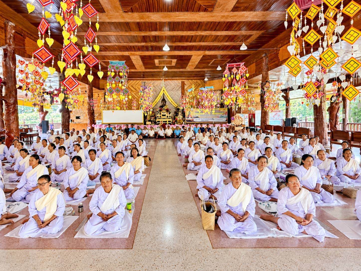 ประธานรัฐสภา ติดตามโครงการบ้านเมืองน่าอยู่ ที่บุรีรัมย์ ส่งเสริมประเพณีท้องถิ่นและการดูแลผู้ป่วยจากยาเสพติด 3