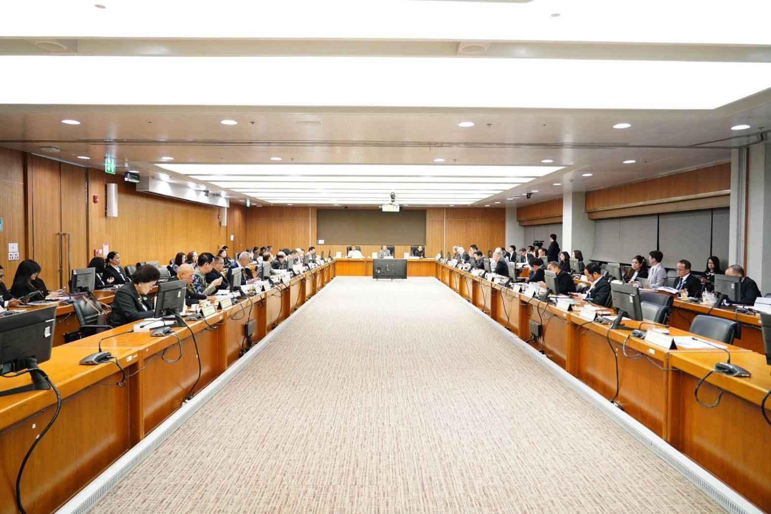 วิปวุฒิสภา เลื่อนญัตติตั้ง กมธ.ศึกษาผลกระทบ กสทช. รอผลคดีคุณสมบัติประธาน กสทช. 2