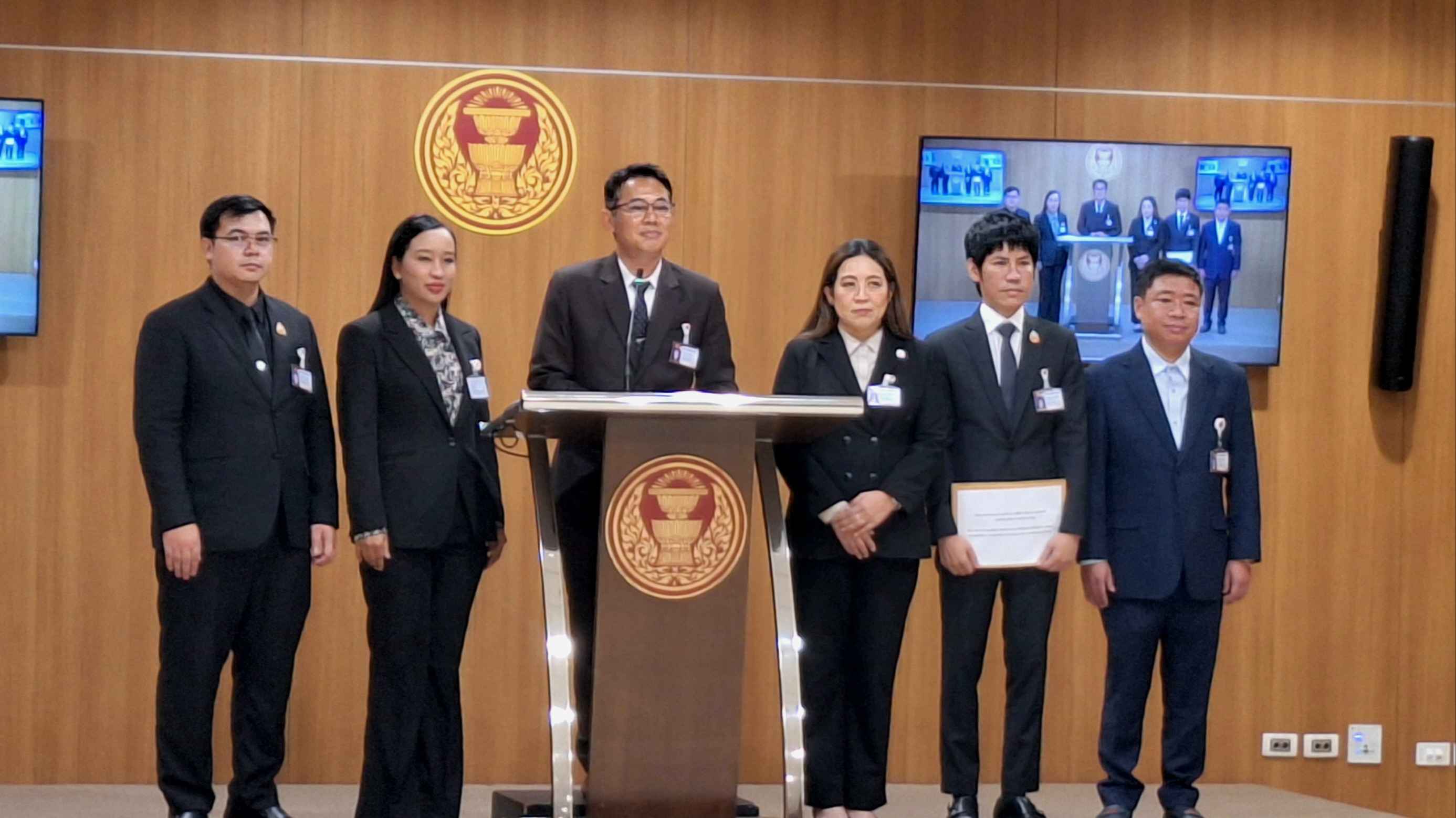 กมธ.การที่ดินฯ รับเรื่องร้องเรียนจาก 3 สส.กล้าธรรม ขอแก้ข้อพิพาทที่ดิน-การใช้พื้นที่ป่าของศาสนสถาน-ดินยุบ