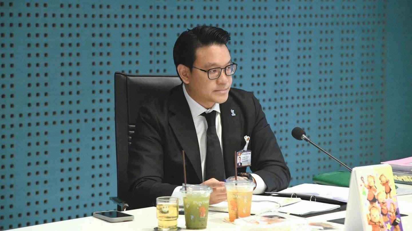 กมธ.สาธารณสุข สภาผู้แทนราษฎร ห่วงนโยบาย อสพ. หวั่นซ้ำซ้อน อสม.- โยงการเมือง ชี้ควรใช้งบบรรจุพยาบาลวิชาชีพแทน 2