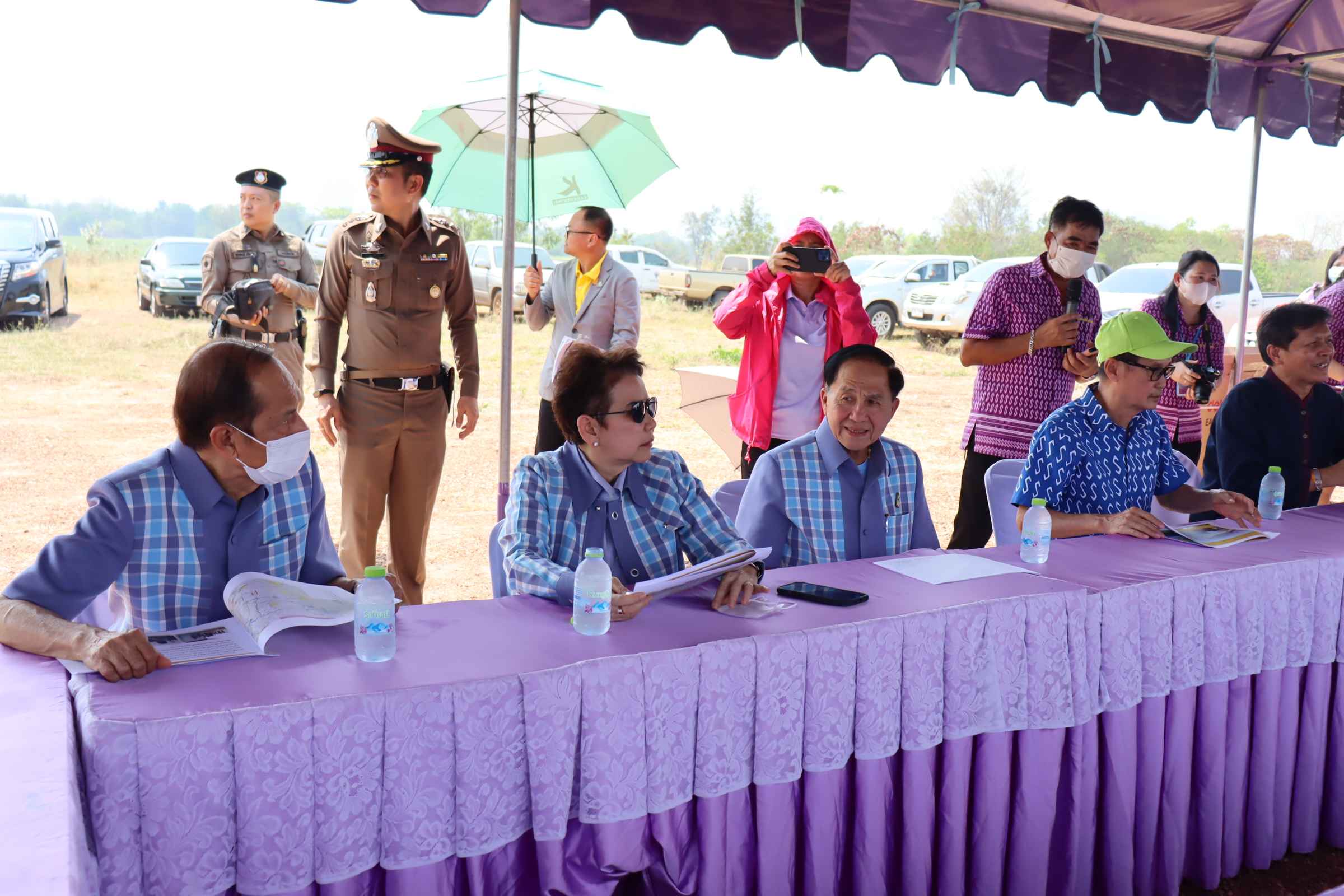สว.พบประชาชนภาคกลาง ติดตามพื้นที่ต้นแบบด้านการบริหารจัดการน้ำและการพัฒนาระบบชลประทานในพื้นที่ อ.หนองมะโมง จ.ชัยนาท 3