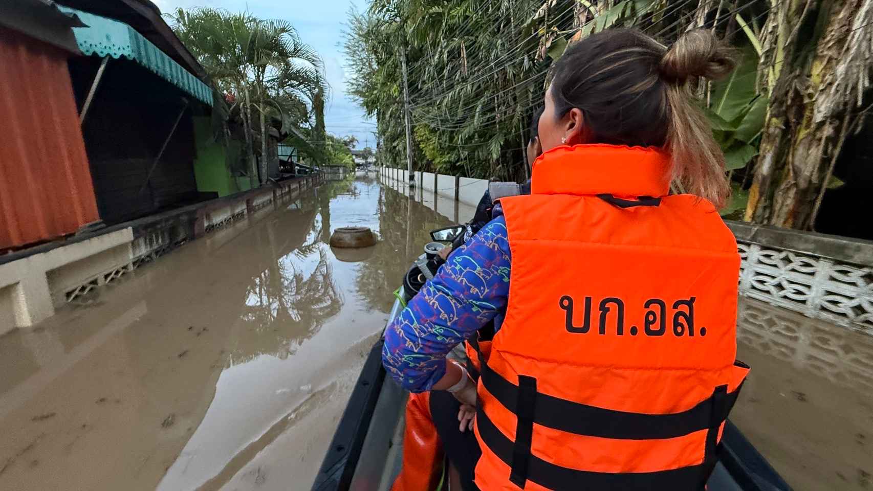 สส.กุลวลี เรียกร้องเปิดข้อมูลบริหารน้ำลุ่มแม่กลอง ถอดบทเรียนป้องกันราชบุรีท่วมซ้ำ 2