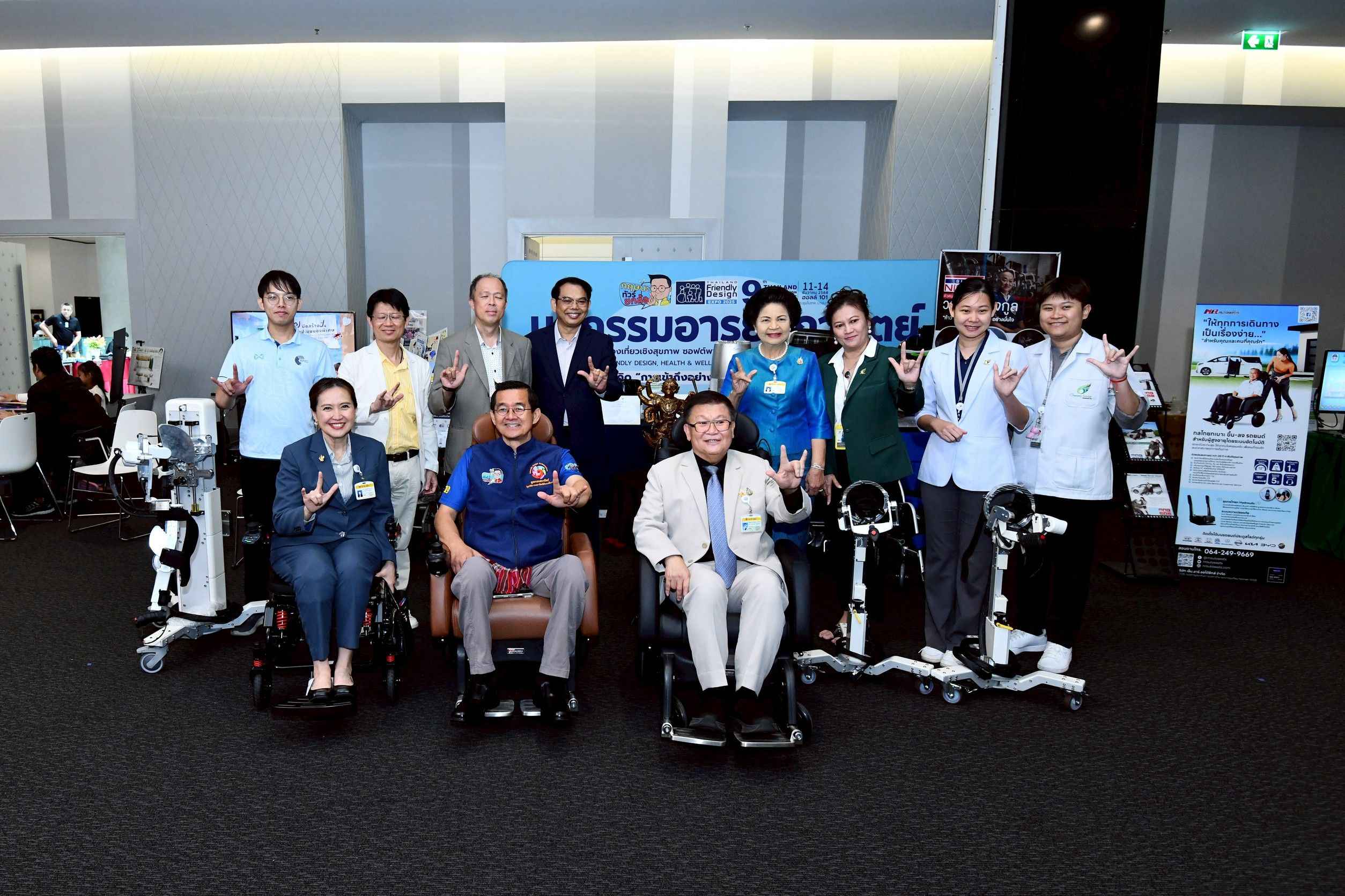 กมธ.ศาสนาฯ วุฒิสภา จัดโครงการสัมมนาเชิงปฏิบัติการ “พลังแห่งศิลป์” หวังให้เกิดการยอมรับและช่วยเหลือเกื้อกูลเพื่อนผู้พิการอย่างมีความสุข 4
