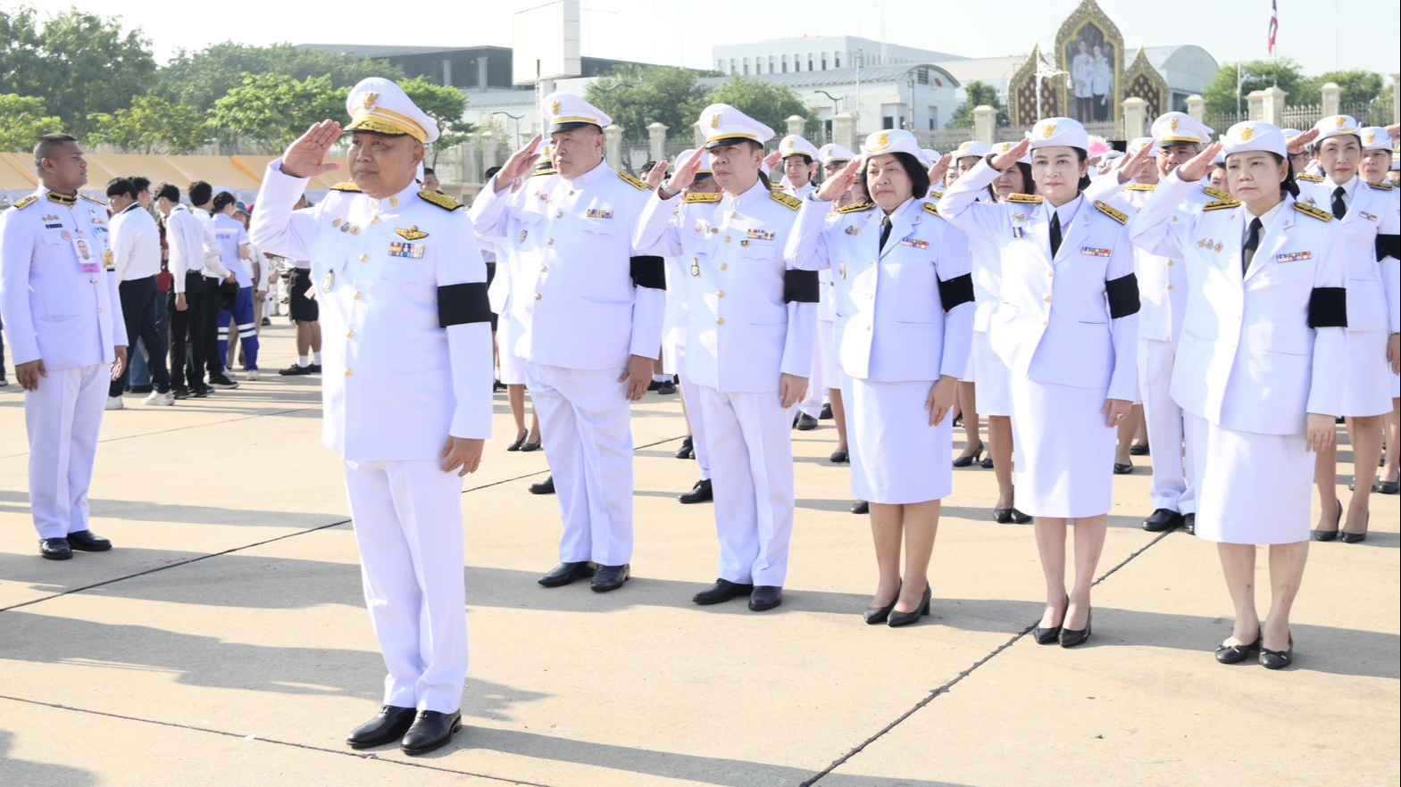 ประธานสภาผู้แทนราษฎร วางพวงมาลาถวายราชสักการะฯ เนื่องในวันคล้ายวันสวรรคตพระบาทสมเด็จพระจุลจอมเกล้าเจ้าอยู่หัว 2