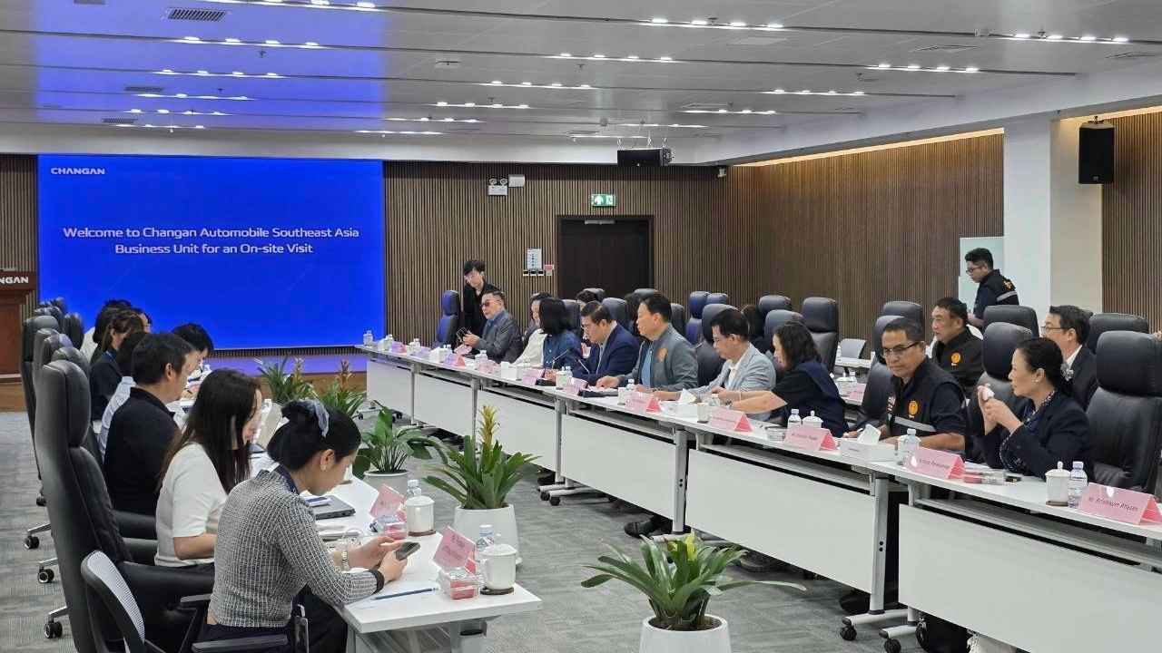 กมธ.ต่างประเทศ วุฒิสภา ลงพื้นที่ EEC ศึกษาอุตสาหกรรม-นวัตกรรม เชื่อมโยงมาตรฐาน OECD สู่การพัฒนาพื้นที่ 3